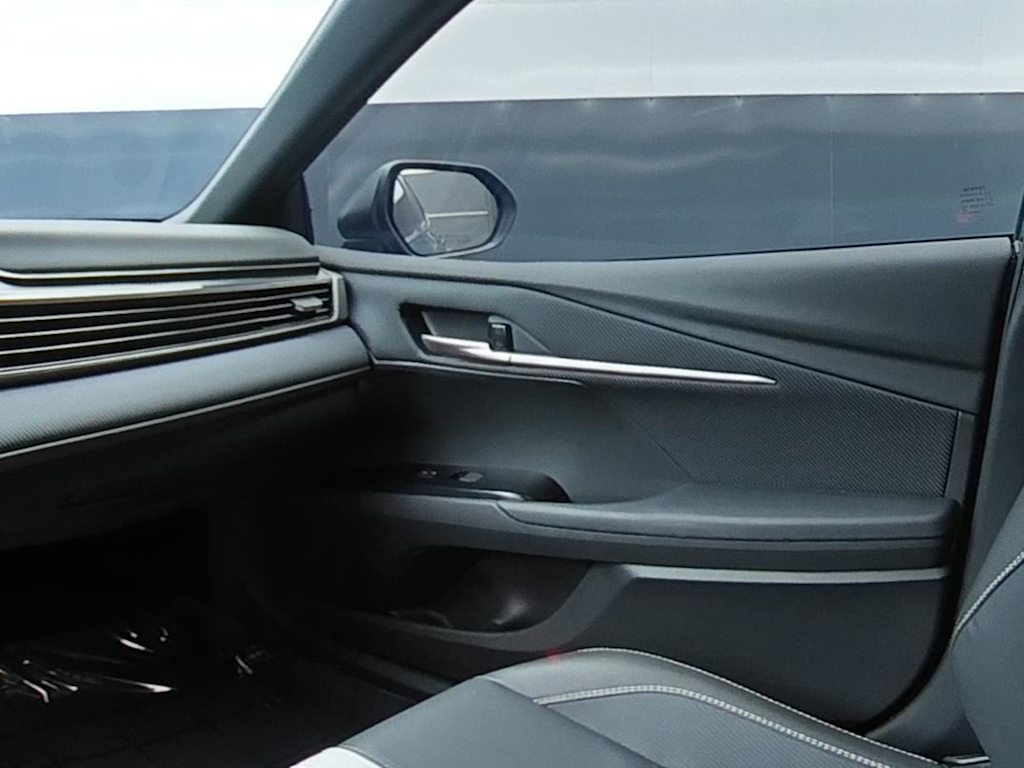 Thumbnail: 2025 Toyota Camry - 29