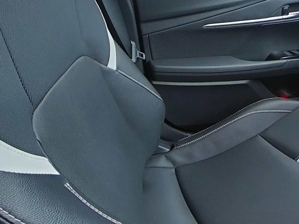 Thumbnail: 2025 Toyota Camry - 27
