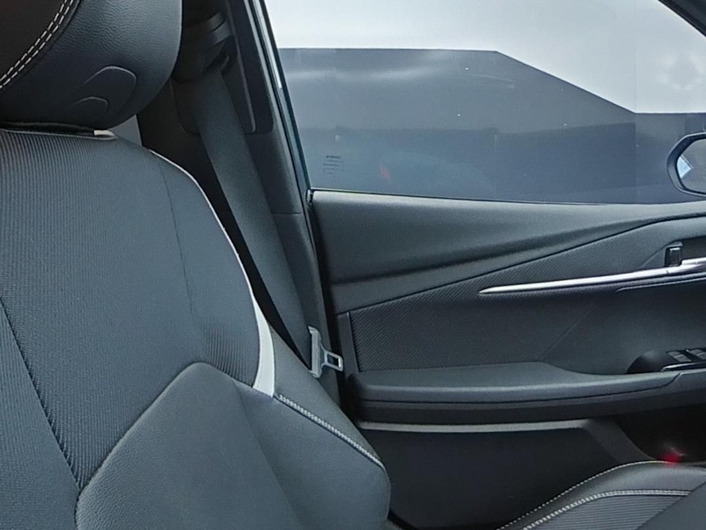 Thumbnail: 2025 Toyota Camry - 25