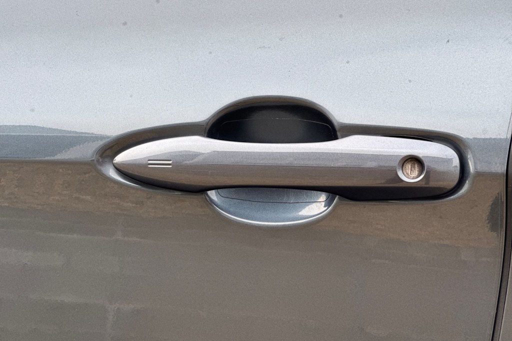 Thumbnail: 2022 Toyota Avalon - 20