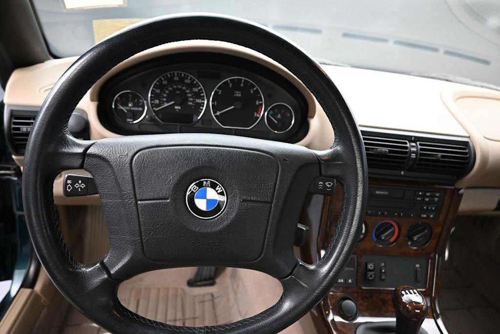 Thumbnail: 1998 BMW Z3 - 2