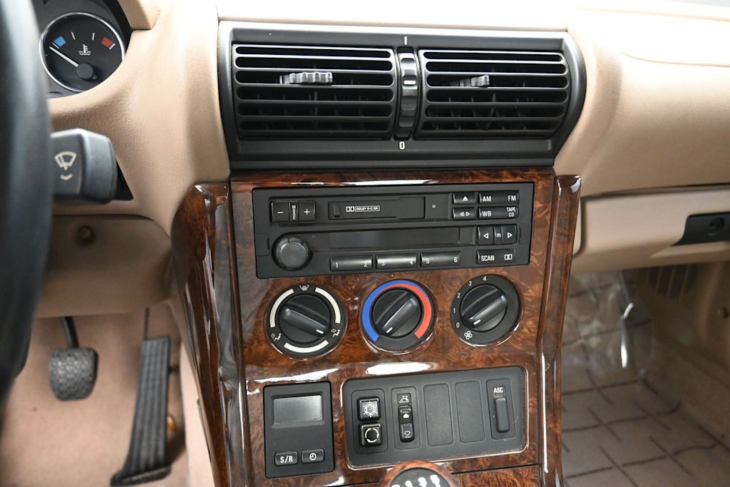 Thumbnail: 1998 BMW Z3 - 7