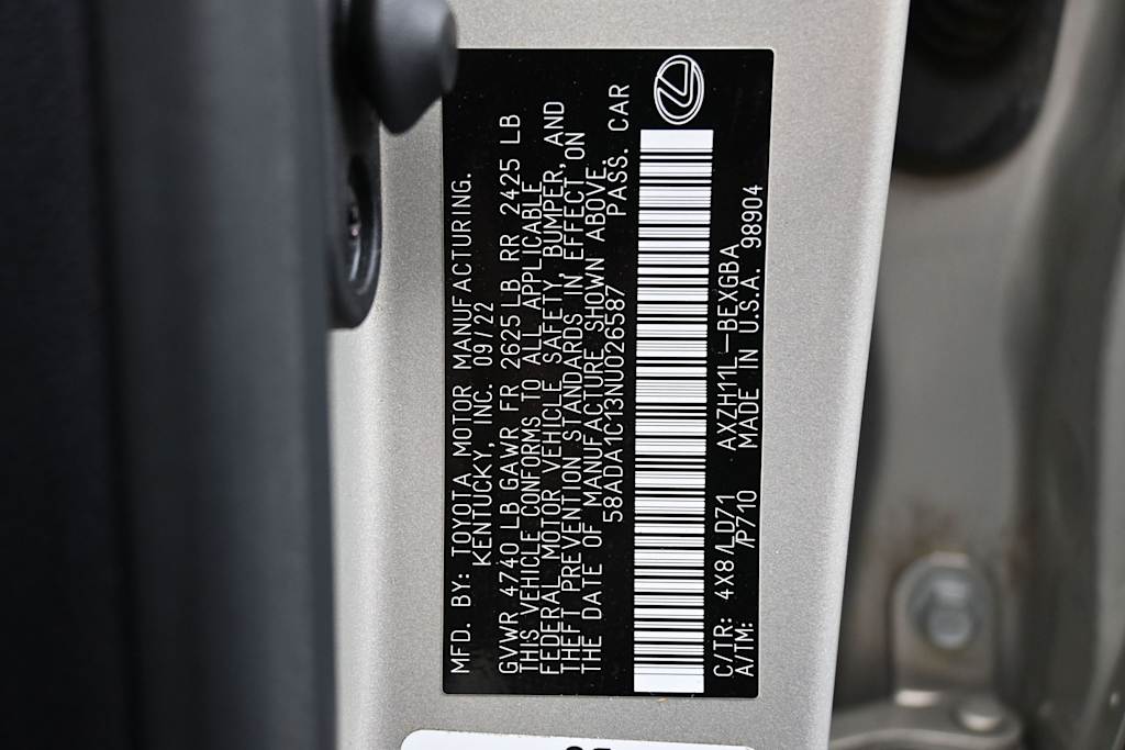 Thumbnail: 2022 Lexus ES - 12