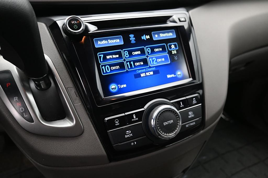 Thumbnail: 2016 Honda Odyssey - 10