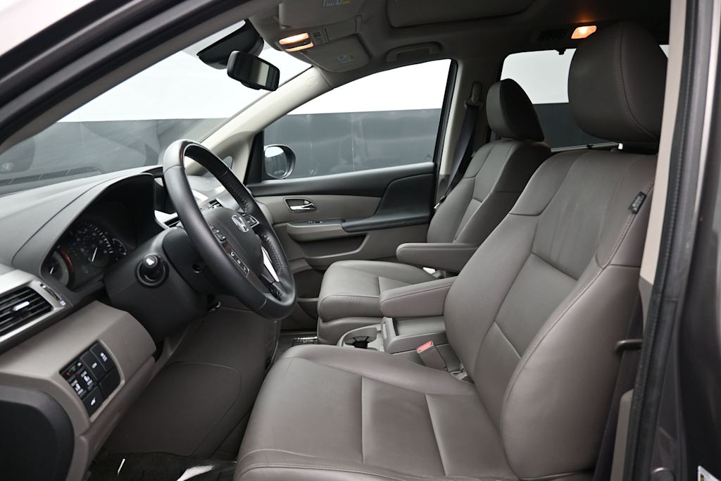 Thumbnail: 2016 Honda Odyssey - 8