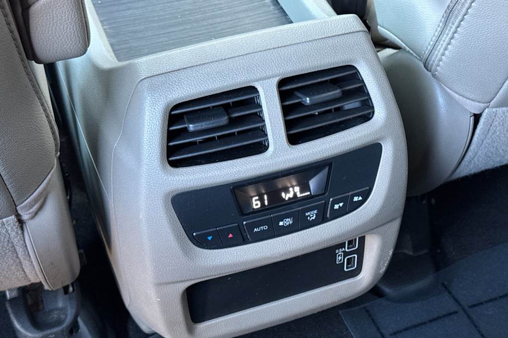 Thumbnail: 2019 Honda Pilot - 22