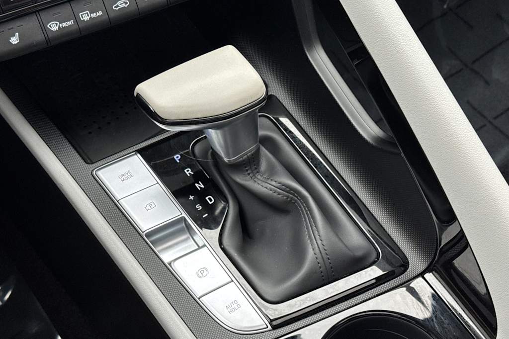 Thumbnail: 2023 Hyundai Elantra - 13