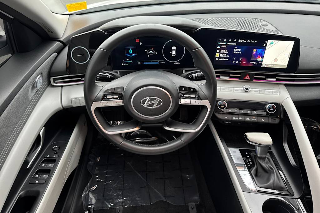 Thumbnail: 2023 Hyundai Elantra - 10