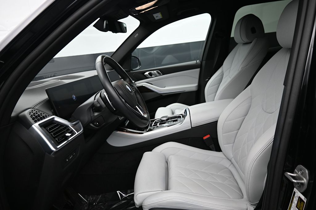 Thumbnail: 2024 BMW X5 - 9