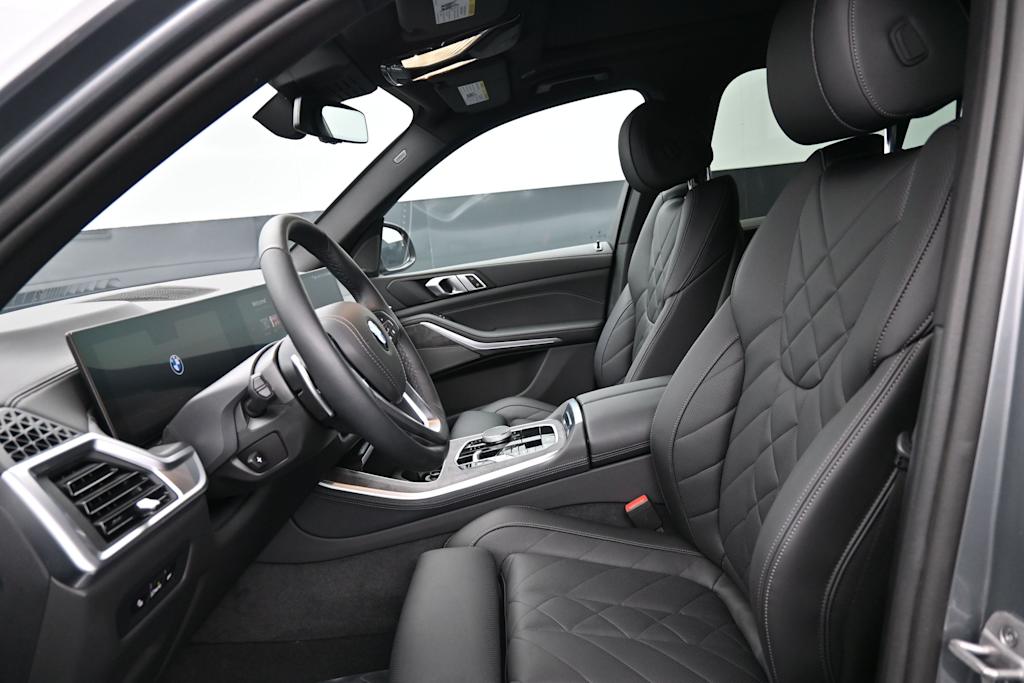Thumbnail: 2024 BMW X5 - 9