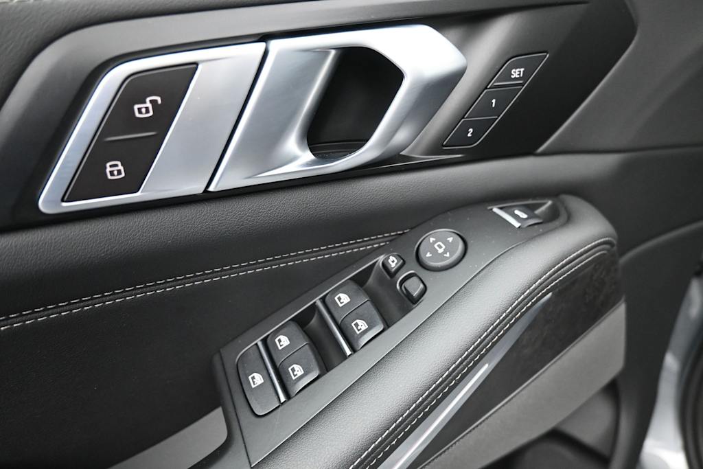 Thumbnail: 2024 BMW X5 - 17