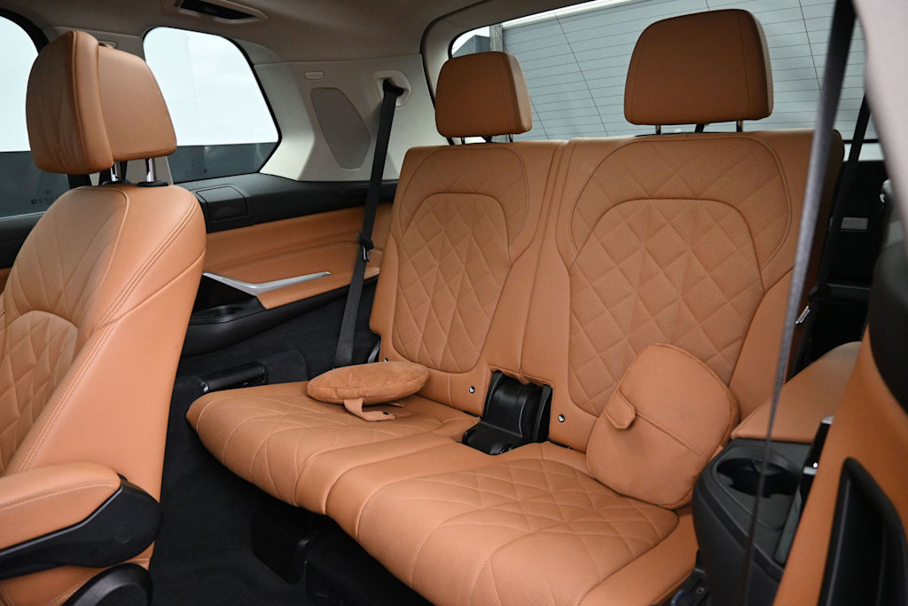 Thumbnail: 2023 BMW X7 - 18