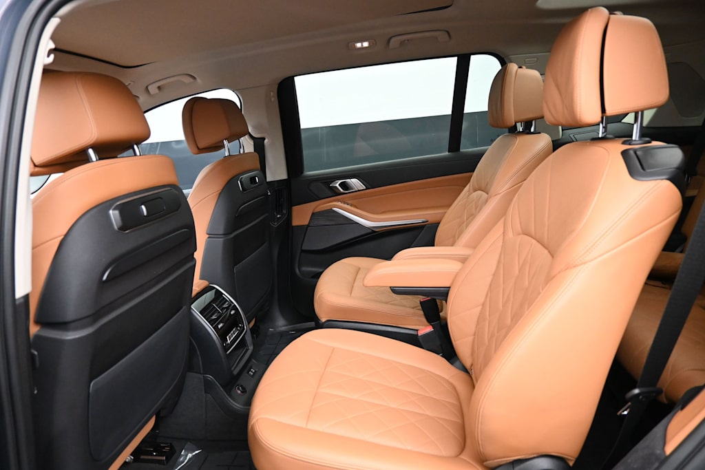 Thumbnail: 2023 BMW X7 - 9