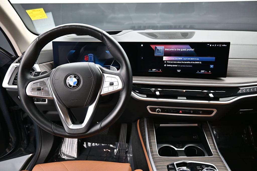 Thumbnail: 2023 BMW X7 - 2