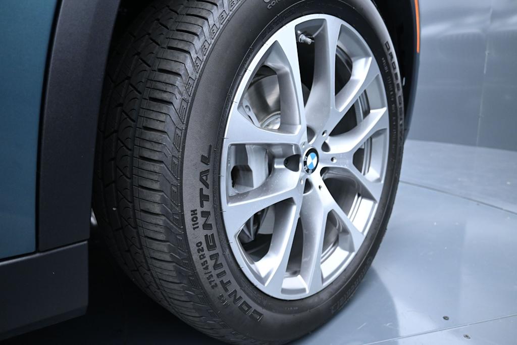 Thumbnail: 2025 BMW X5 - 8