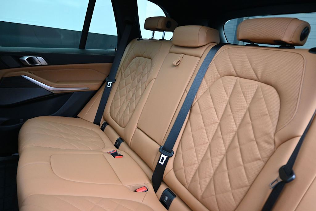 Thumbnail: 2025 BMW X5 - 21