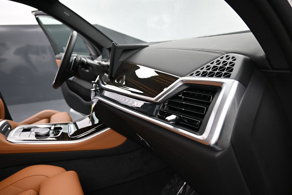 Thumbnail: 2026 BMW X5 - 7
