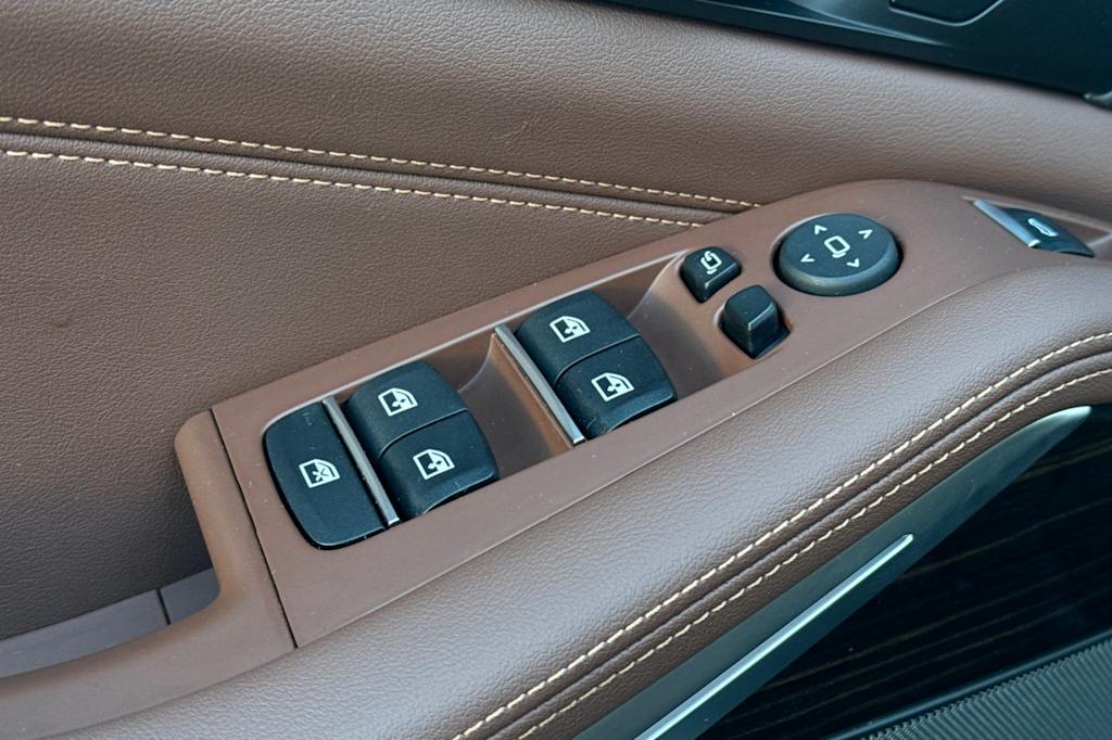 Thumbnail: 2025 BMW X5 - 21