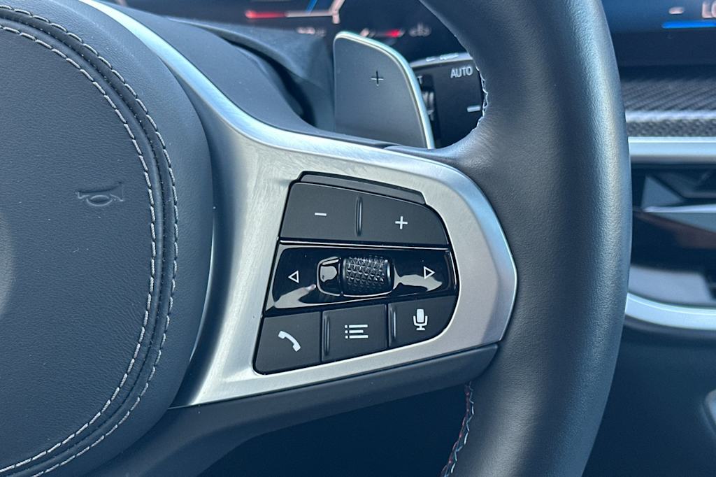 2024 BMW X7 M60i 31