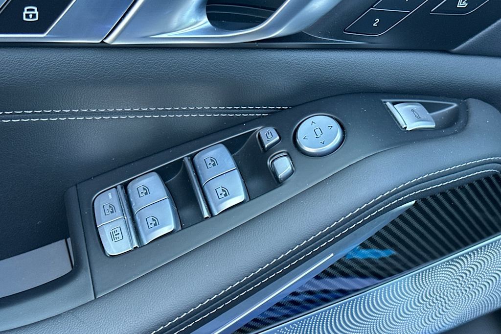 2024 BMW X7 M60i 22