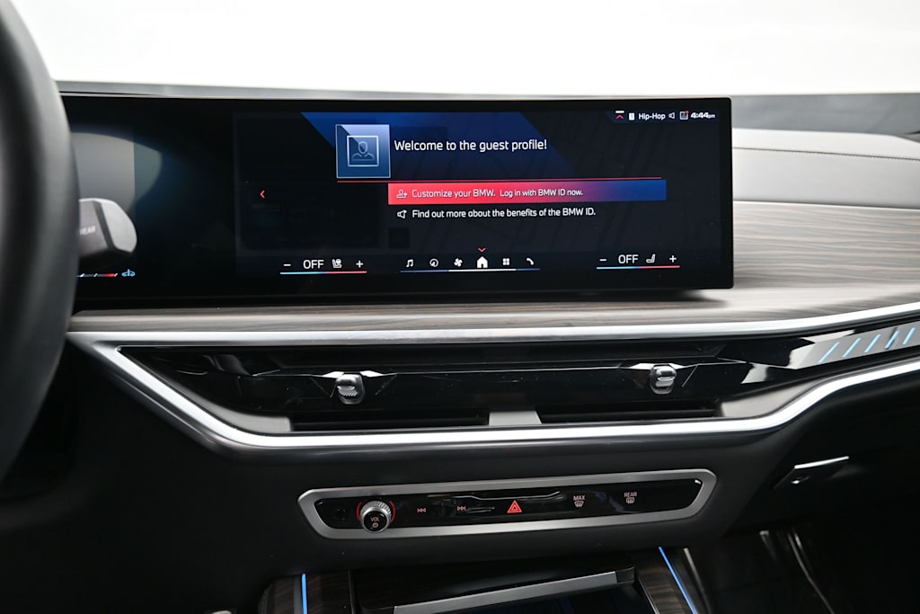 Thumbnail: 2024 BMW X7 - 17