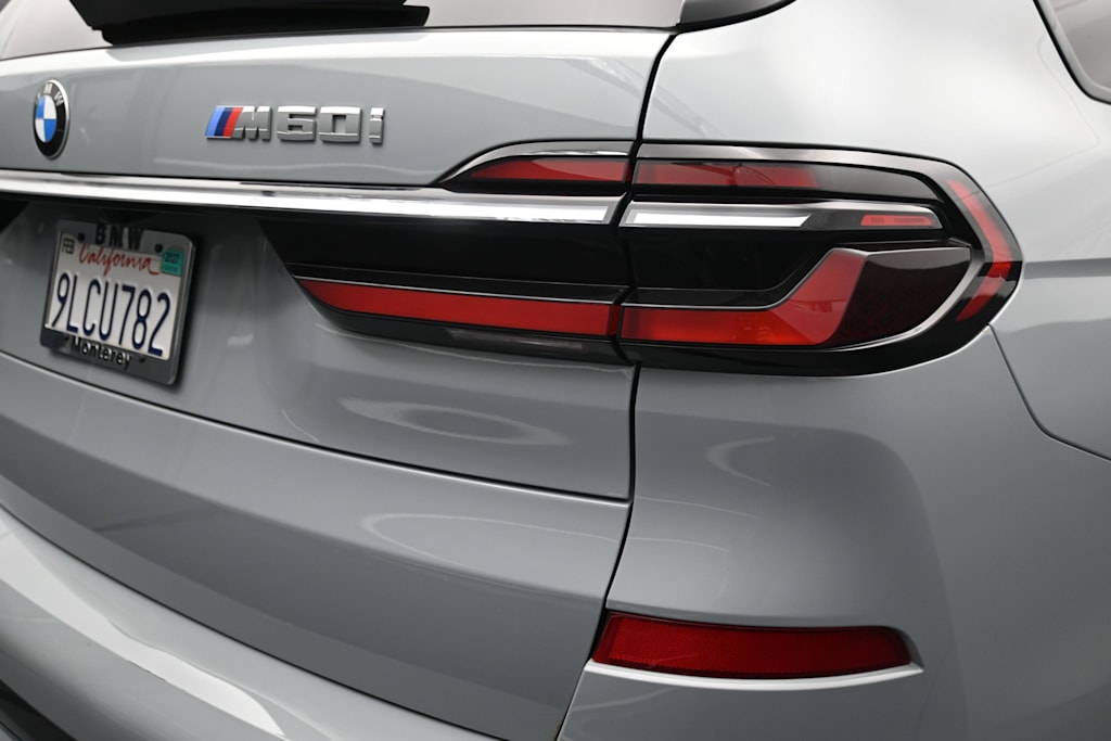 Thumbnail: 2024 BMW X7 - 21