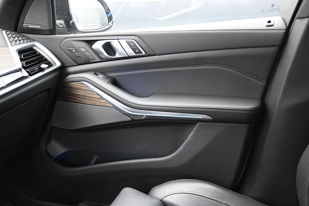 Thumbnail: 2024 BMW X7 - 19