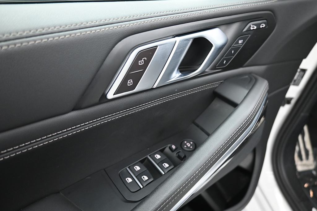 Thumbnail: 2024 BMW X6 - 16