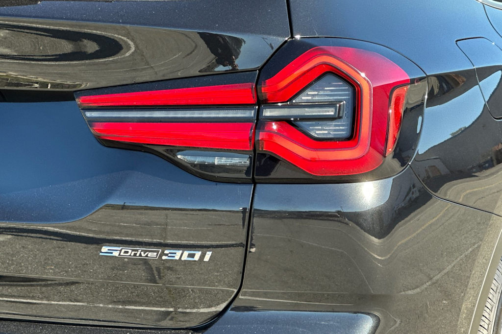 Thumbnail: 2023 BMW X3 - 33