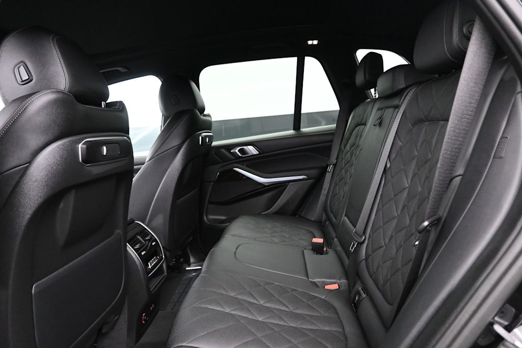 Thumbnail: 2024 BMW X5 - 10