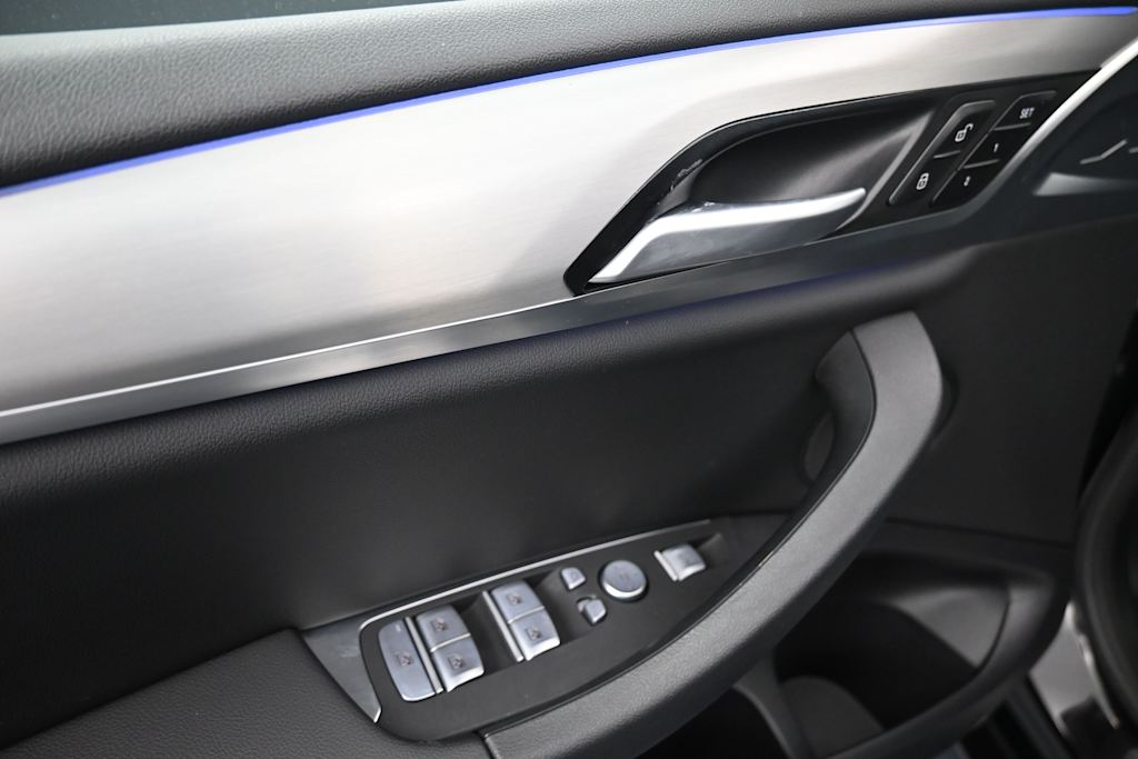 Thumbnail: 2023 BMW X3 - 16