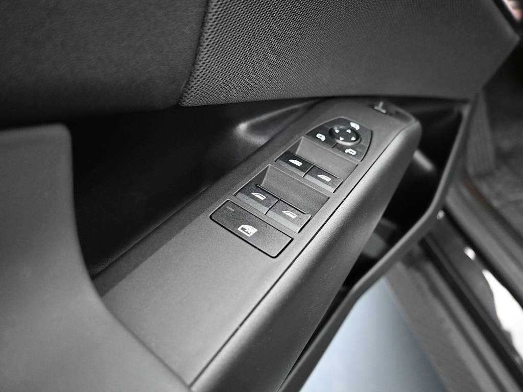 Thumbnail: 2025 BMW X3 - 15