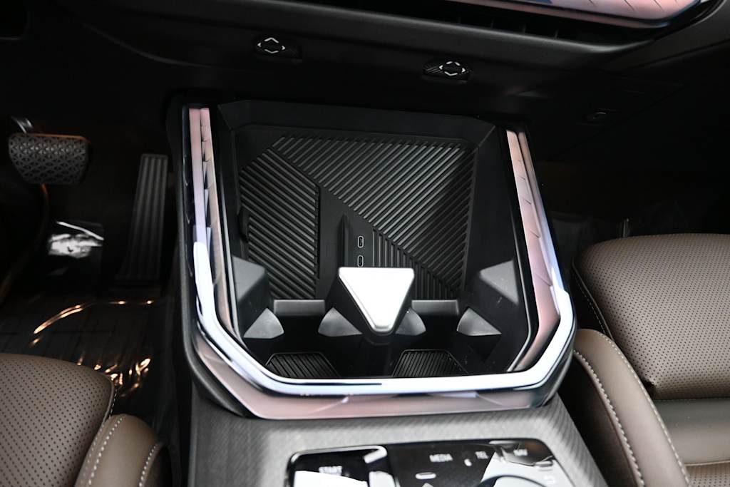 Thumbnail: 2026 BMW X3 - 12
