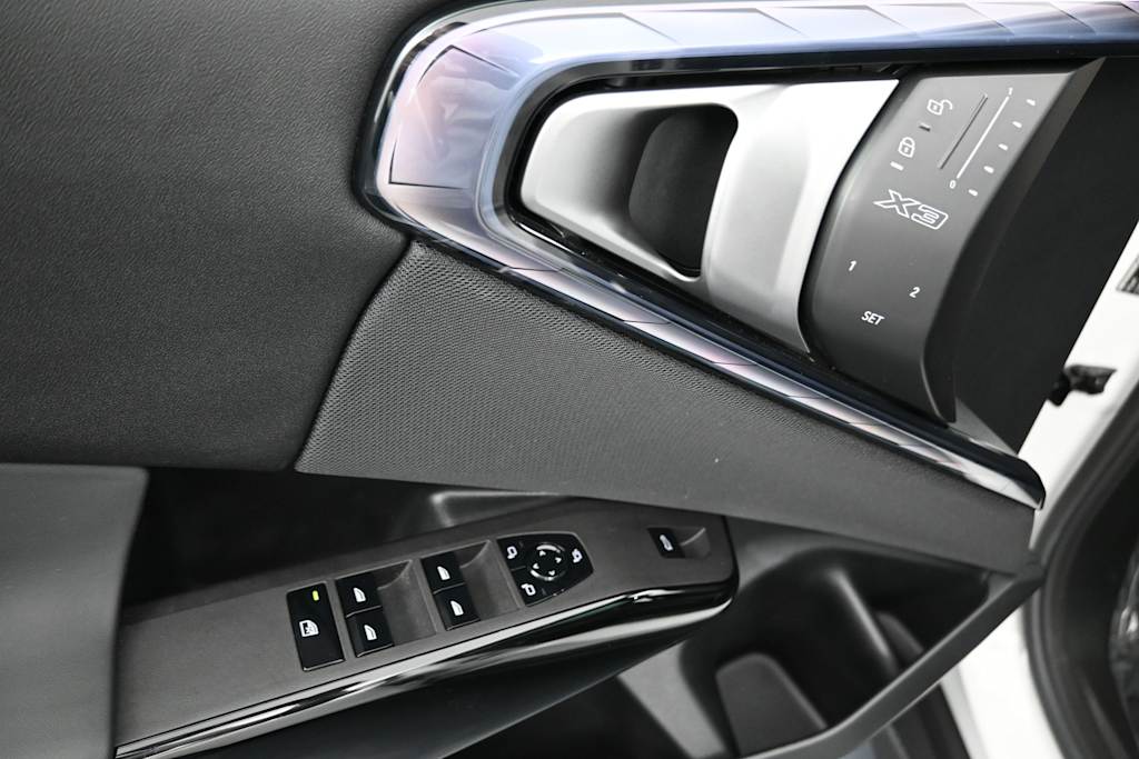 Thumbnail: 2026 BMW X3 - 18