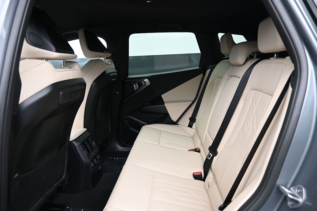 2026 BMW X3 30 - Photo 9
