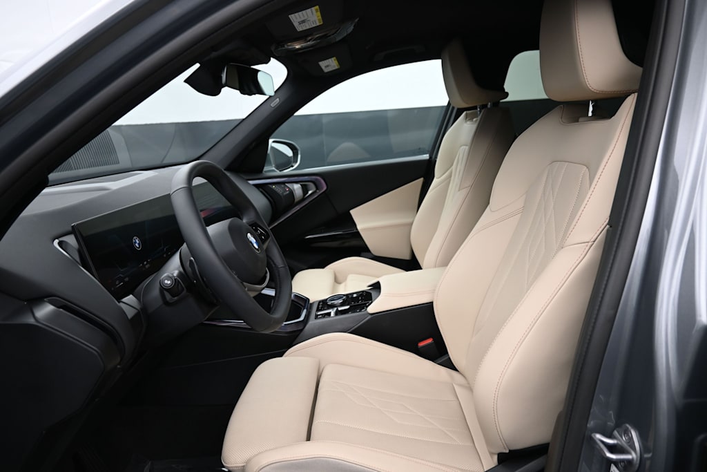 2026 BMW X3 30 - Photo 8