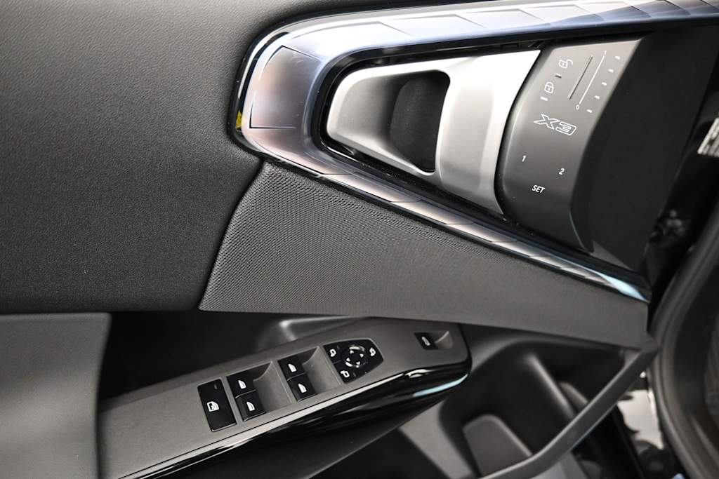 Thumbnail: 2026 BMW X3 - 16