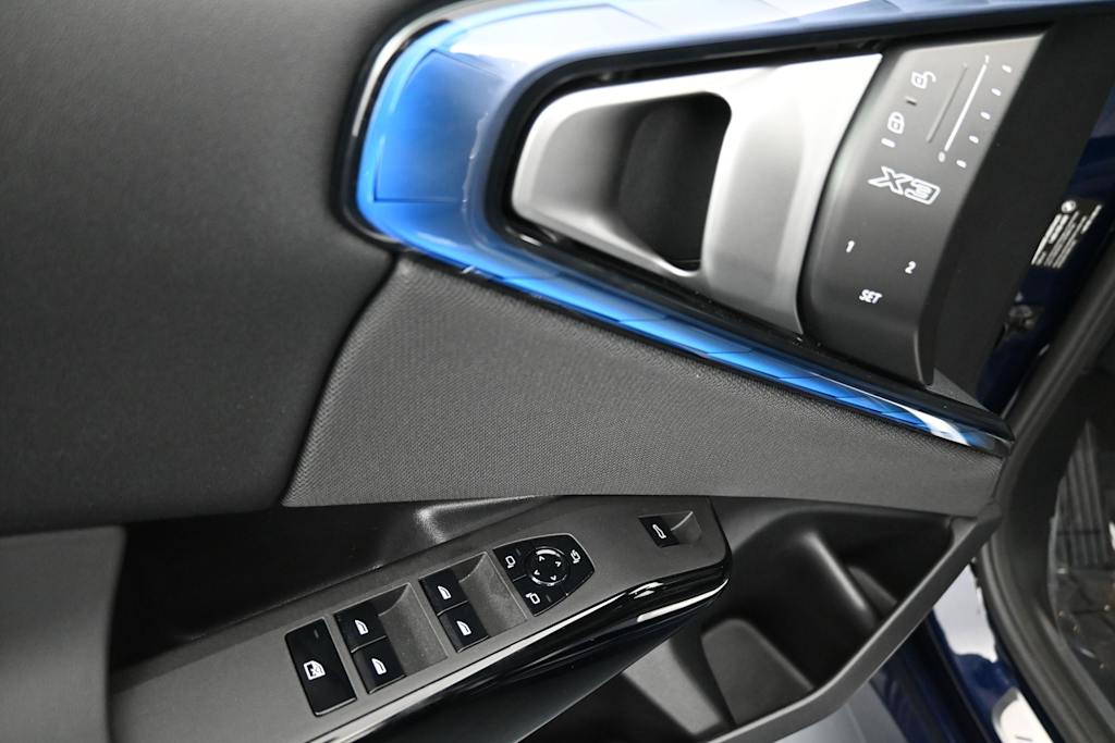 Thumbnail: 2026 BMW X3 - 15