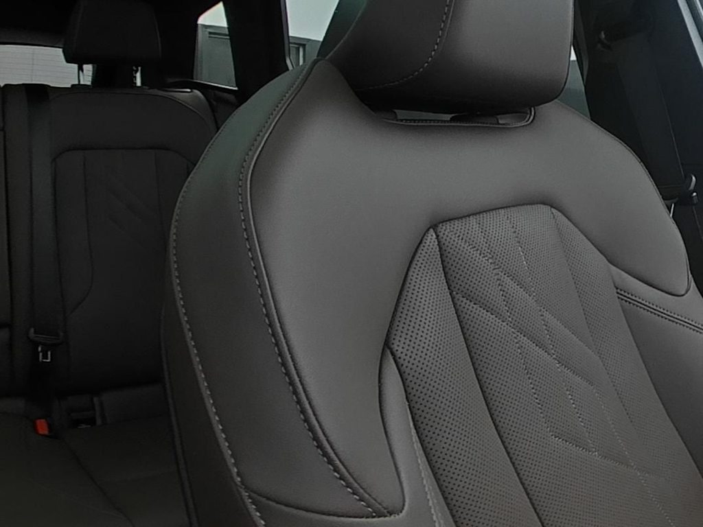 Thumbnail: 2026 BMW X3 - 11