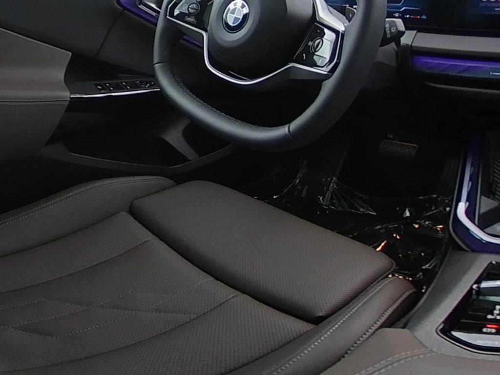 Thumbnail: 2026 BMW X3 - 14