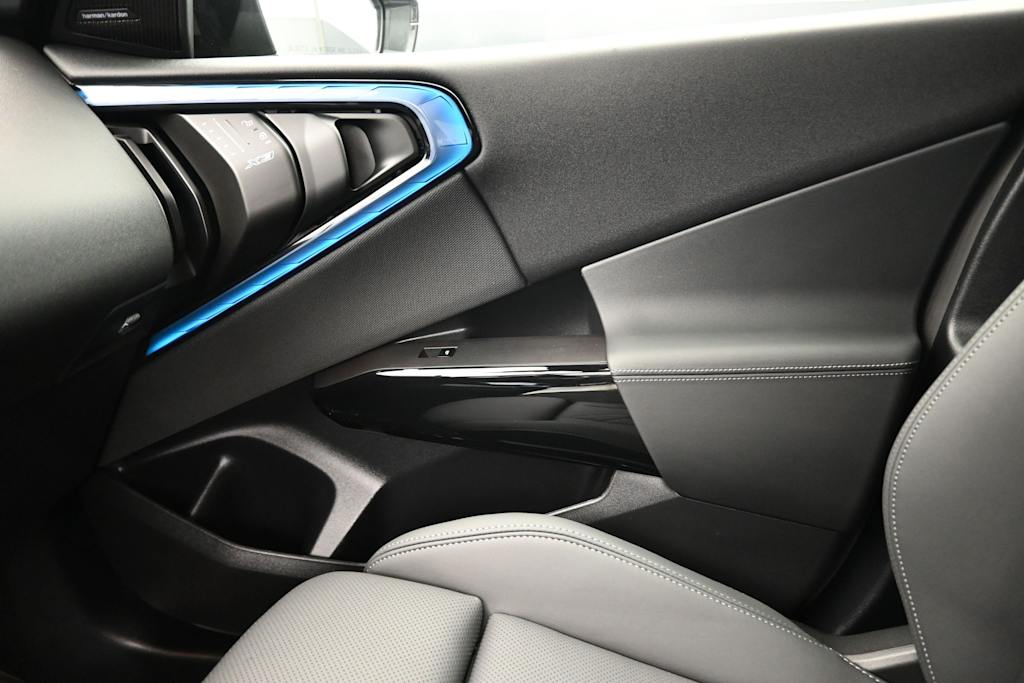 Thumbnail: 2025 BMW X3 - 20