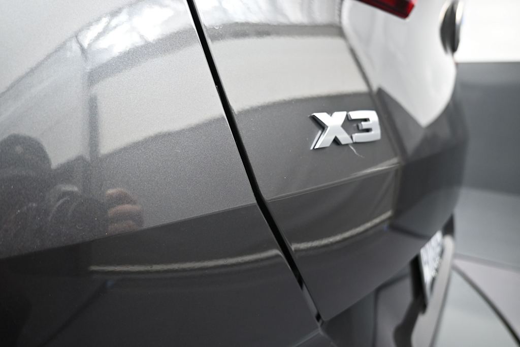Thumbnail: 2025 BMW X3 - 21
