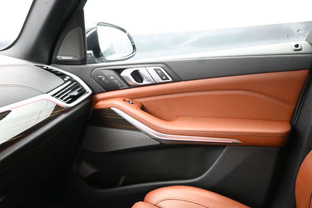 Thumbnail: 2023 BMW X5 - 20