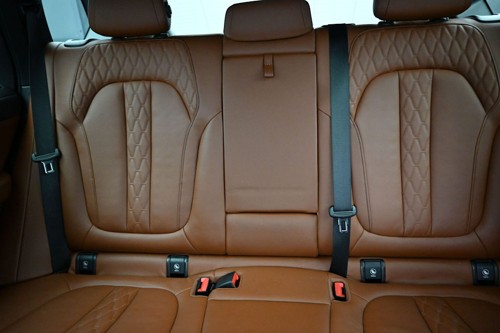 Thumbnail: 2023 BMW X5 - 10