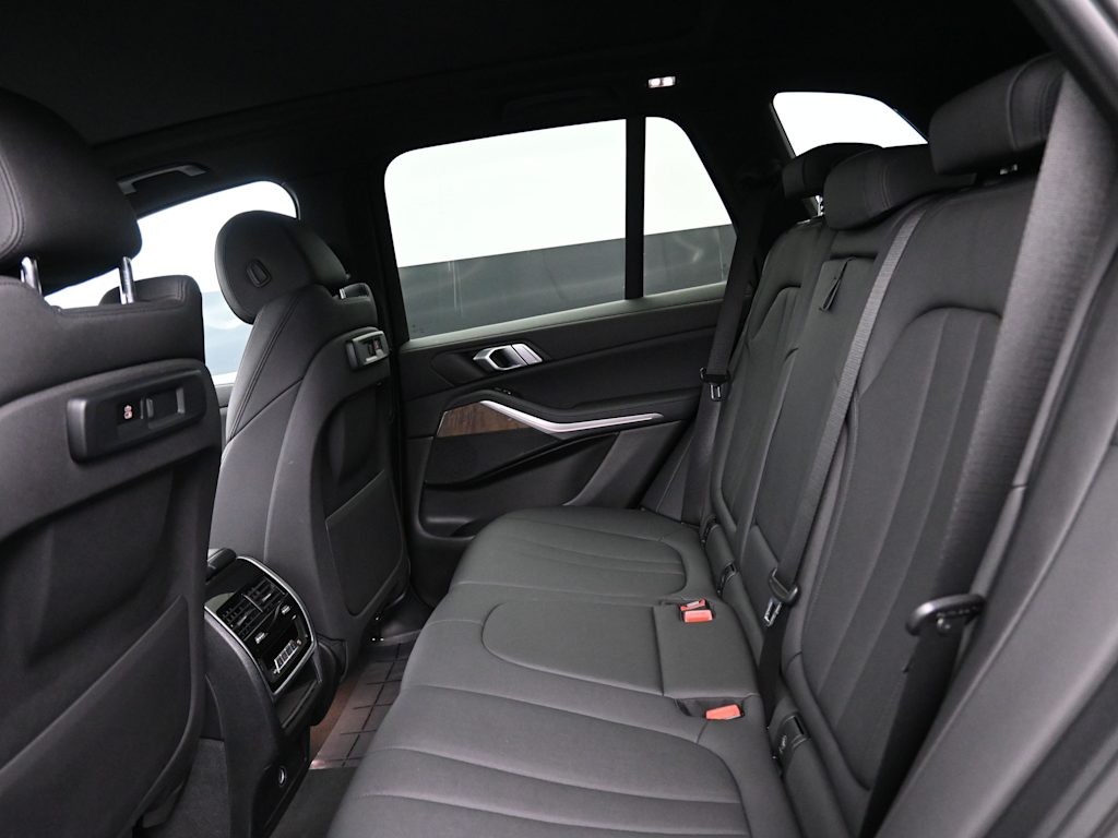 Thumbnail: 2020 BMW X5 - 9