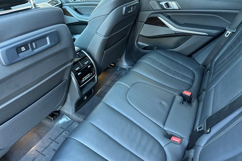 Thumbnail: 2021 BMW X5 - 10