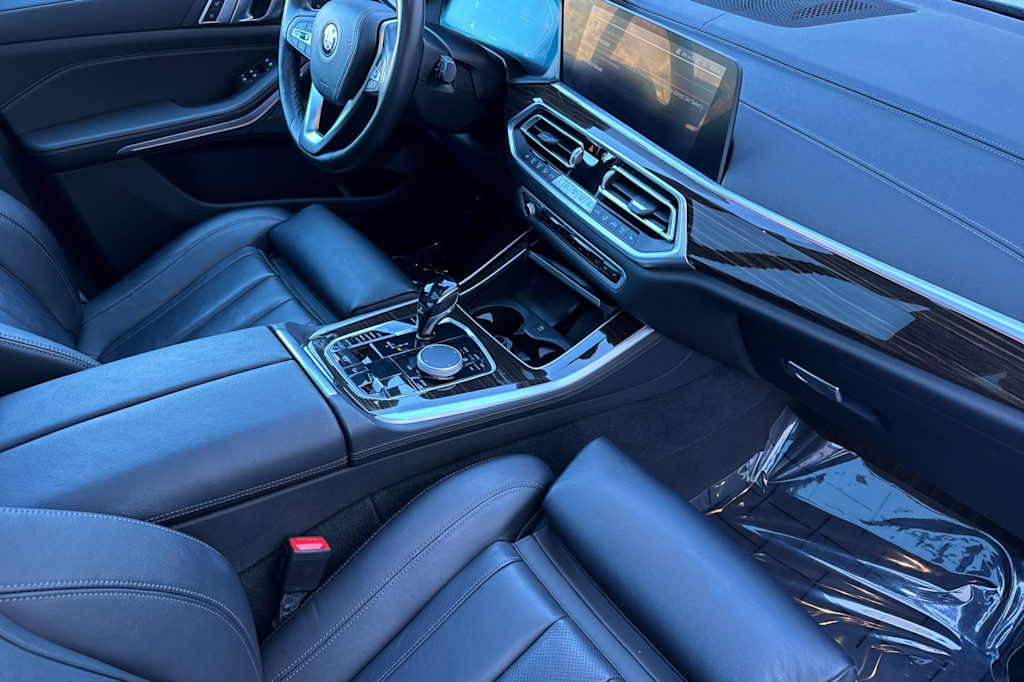 Thumbnail: 2021 BMW X5 - 12