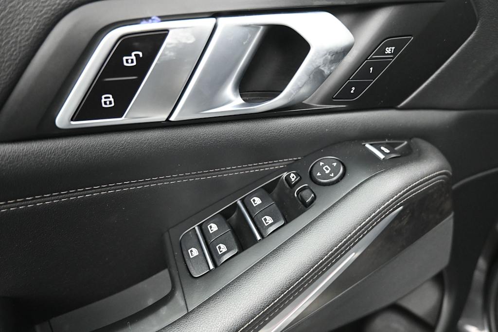 Thumbnail: 2023 BMW X5 - 17