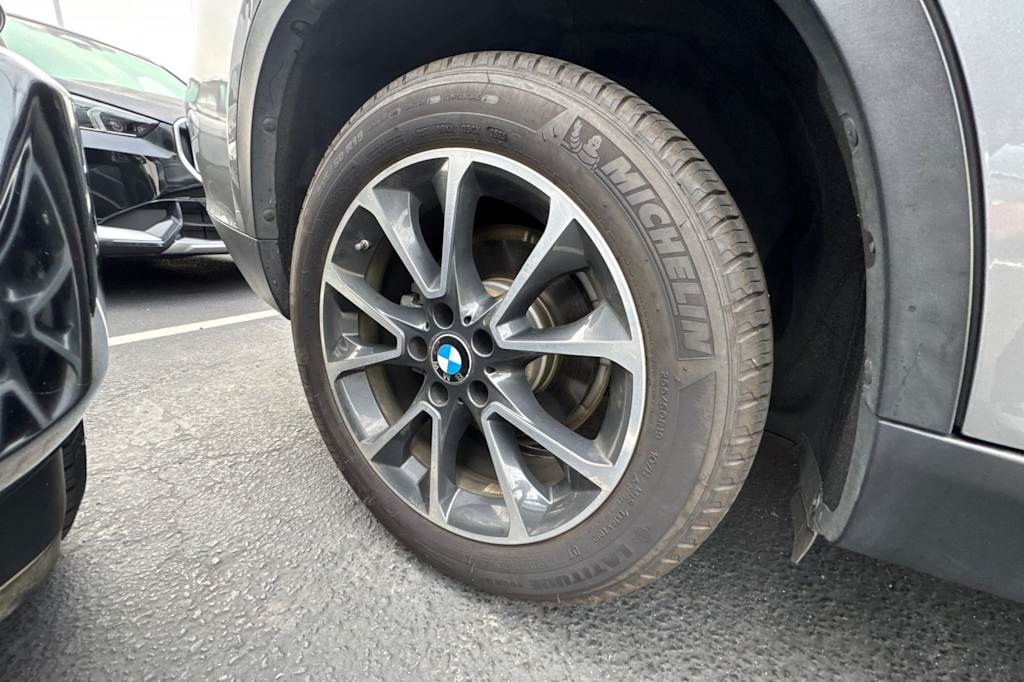 Thumbnail: 2018 BMW X5 - 13