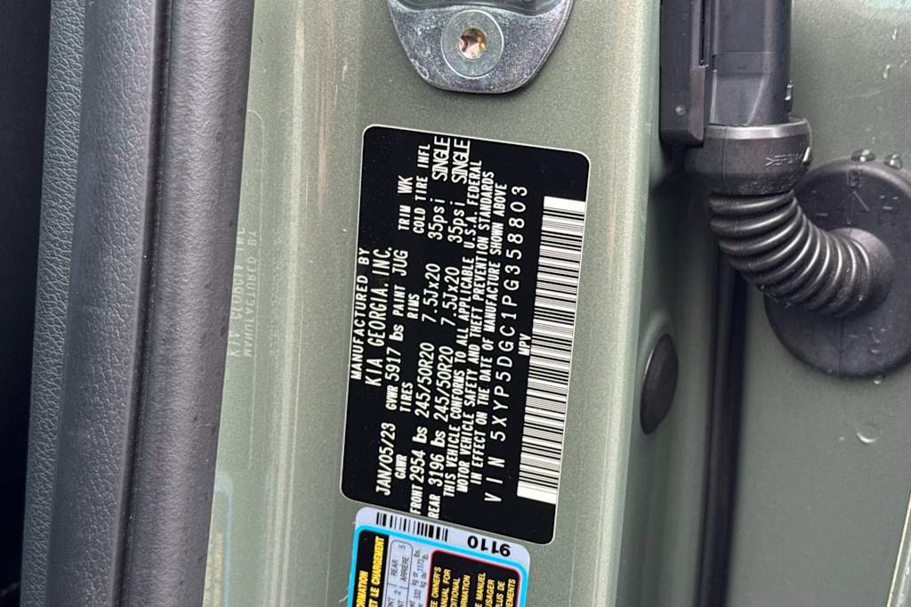 Thumbnail: 2023 Kia Telluride - 18